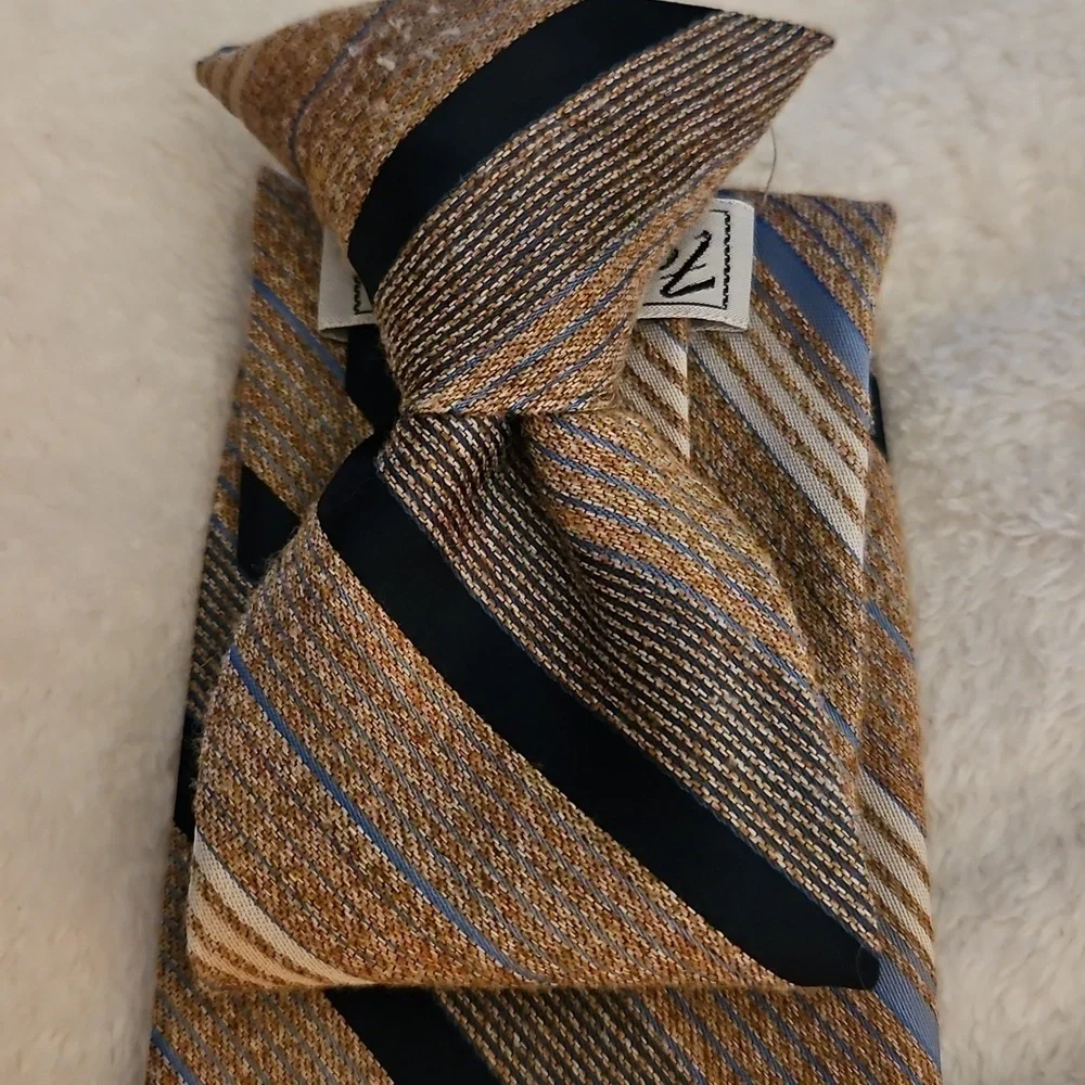 3/$30 Vintage FASHIONAIRE 1970s Striped Tan and Blue Clip-on Tie